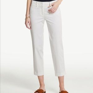 Ann Taylor signature cropped pant